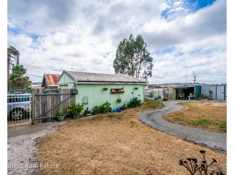12 Barker Road, Centennial Park WA 6330