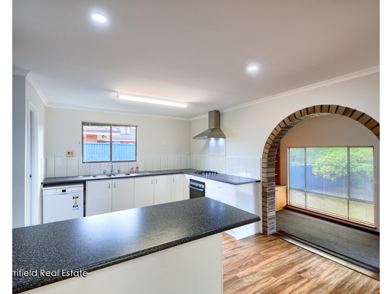 13 Salisbury Road, Mckail WA 6330