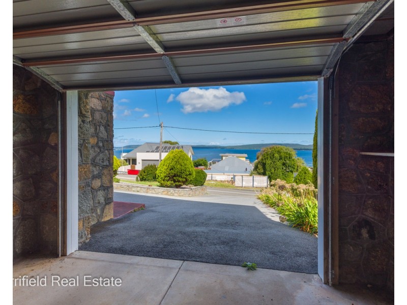 18 Cliff Street, Albany WA 6330