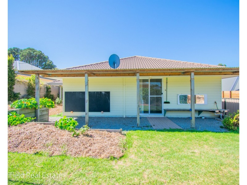 32 Greyhound Circle, Gledhow WA 6330