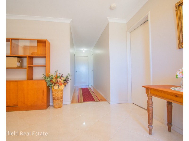 9 Notley Street, Yakamia WA 6330