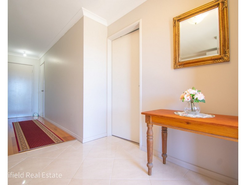 9 Notley Street, Yakamia WA 6330