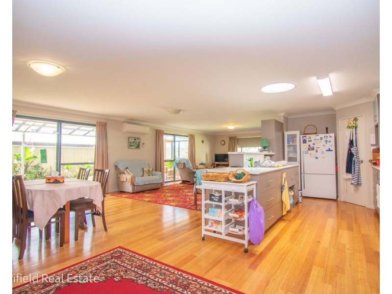 9 Notley Street, Yakamia WA 6330