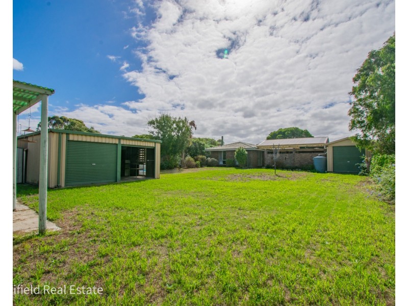 12 Gordon Street, Little Grove WA 6330