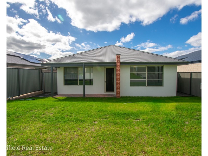 8 Barambah Circuit, Bayonet Head WA 6330