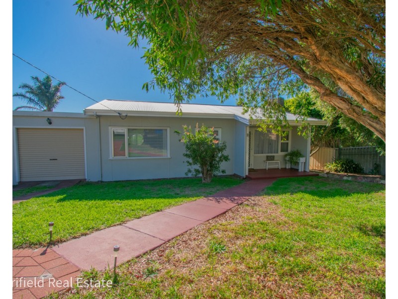 2 Harry Street, Mount Melville WA 6330