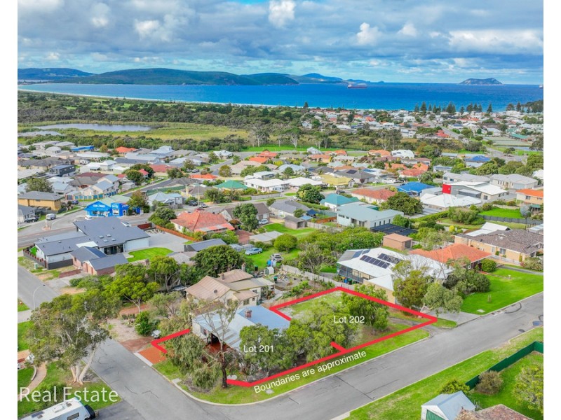 14 Sussex Street, Middleton Beach WA 6330