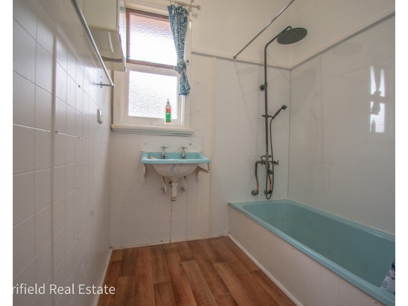 40 William Street, Yakamia WA 6330