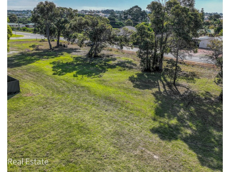 29 Le Grande Avenue, Mckail WA 6330
