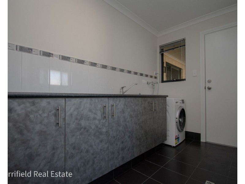 14 Dorado Bend, Mckail WA 6330