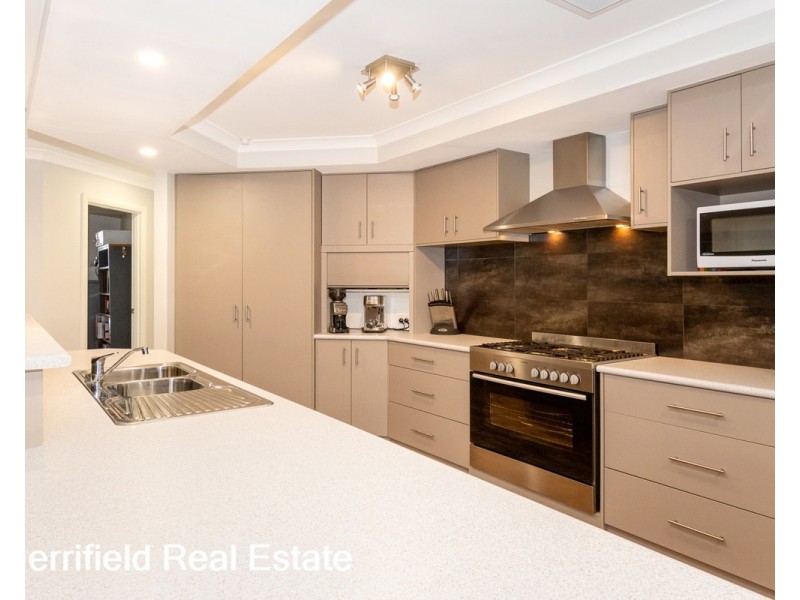 16 Centaurus Terrace, Mckail WA 6330