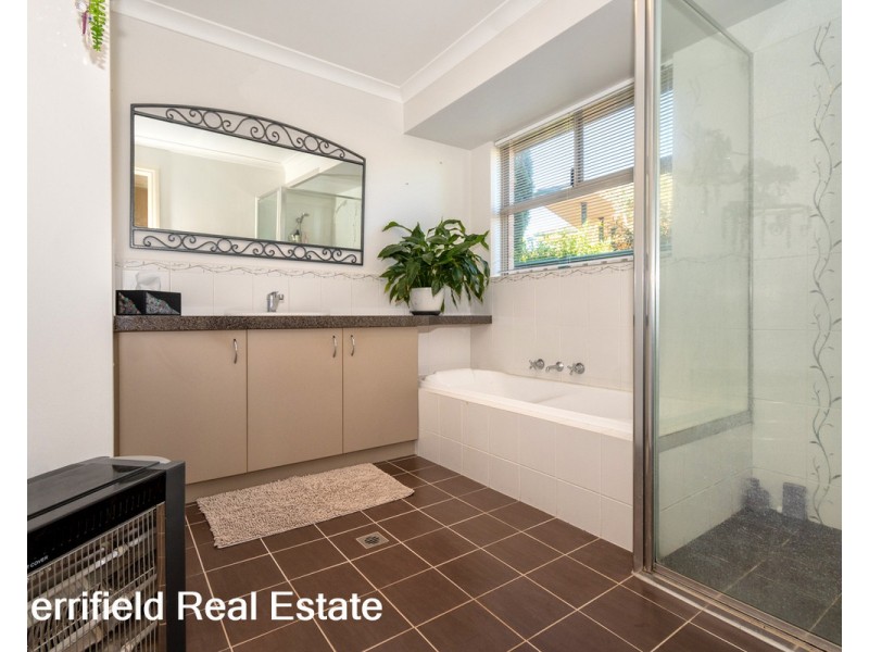 53 Discovery Drive, Spencer Park WA 6330