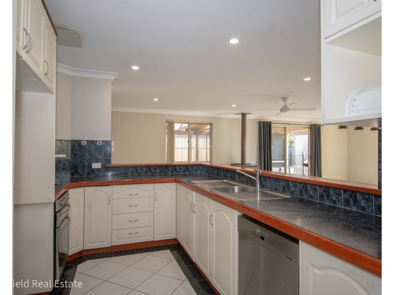 35 Le Grande Avenue, Mckail WA 6330