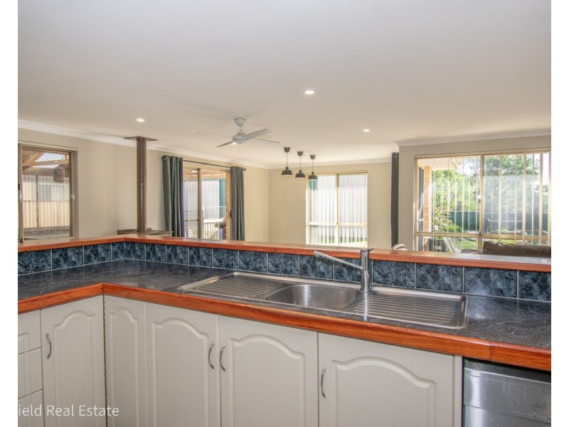 35 Le Grande Avenue, Mckail WA 6330