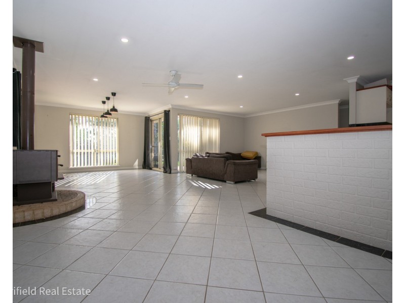 35 Le Grande Avenue, Mckail WA 6330