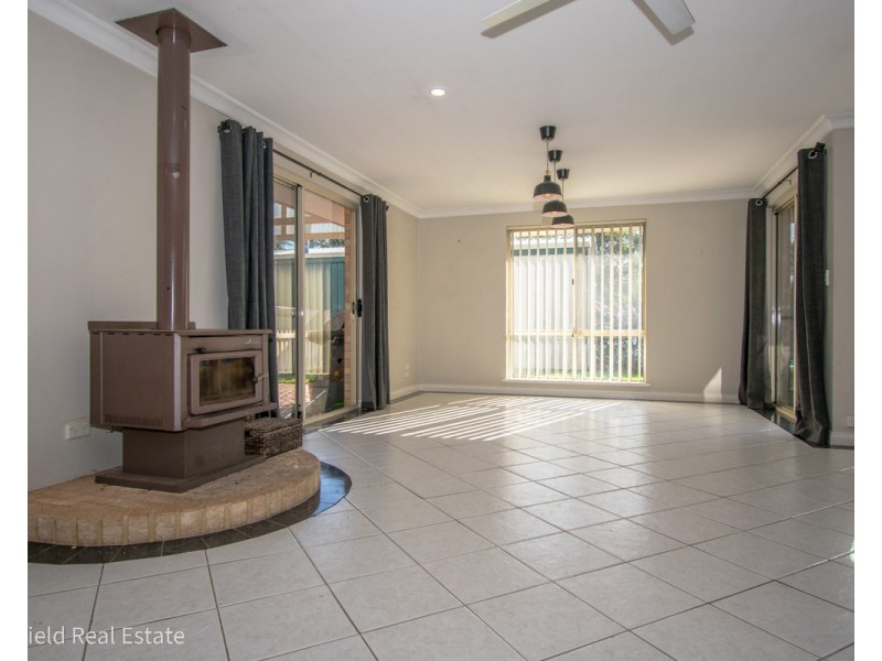 35 Le Grande Avenue, Mckail WA 6330
