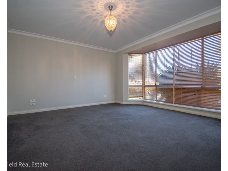 35 Le Grande Avenue, Mckail WA 6330