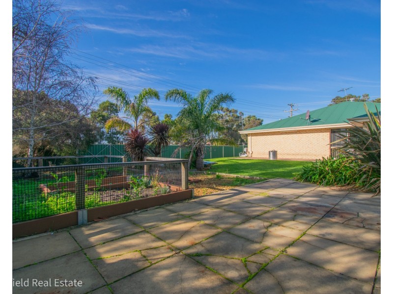 35 Le Grande Avenue, Mckail WA 6330