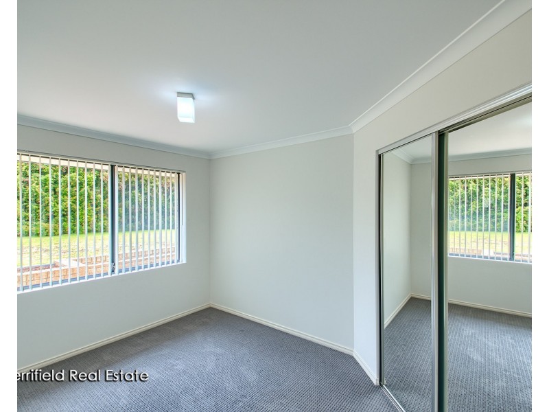 4 Julia Lane, Yakamia WA 6330