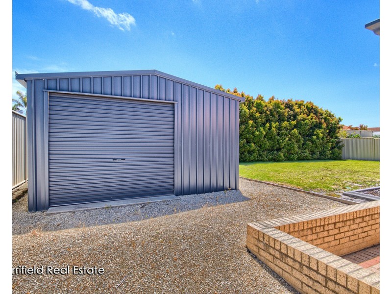 4 Julia Lane, Yakamia WA 6330