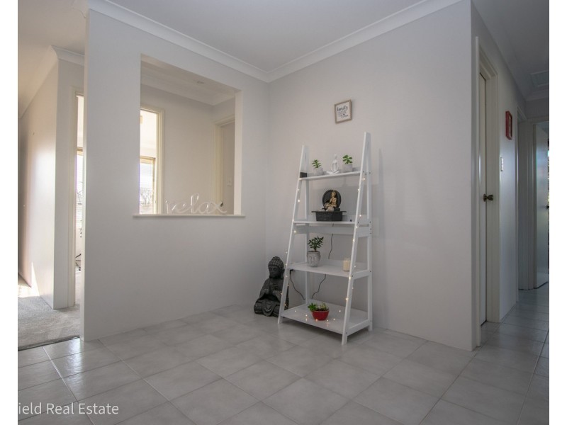 9 Salvado Road, Orana WA 6330