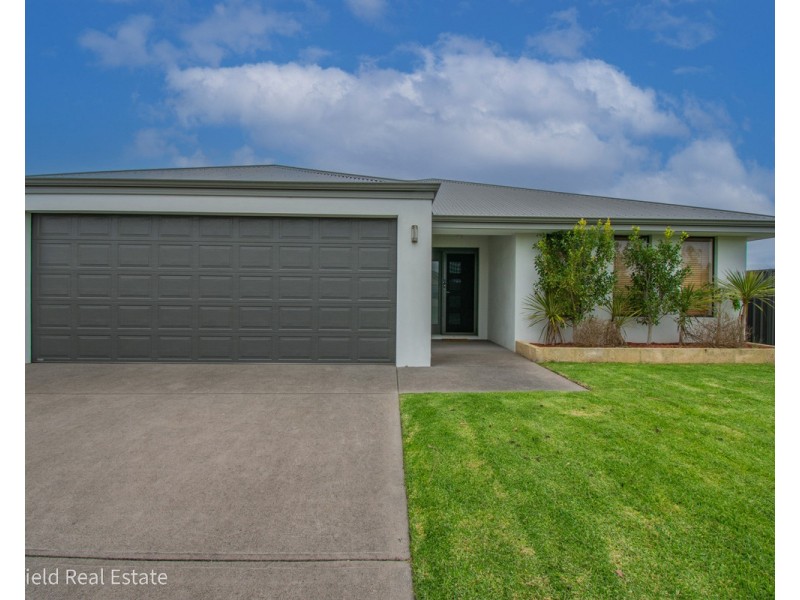 11 Goddard Way, Mckail WA 6330