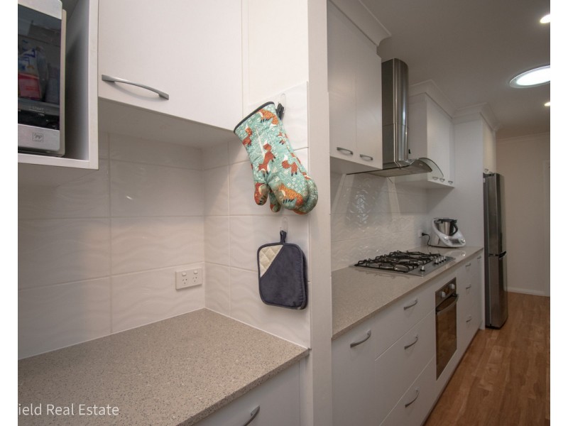 5 Bylund Way, Mckail WA 6330