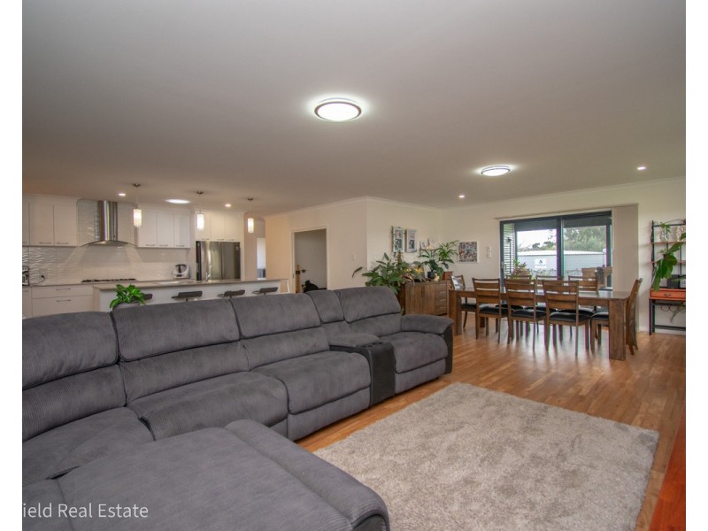 5 Bylund Way, Mckail WA 6330