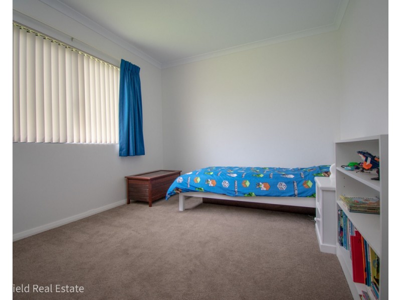 5 Bylund Way, Mckail WA 6330