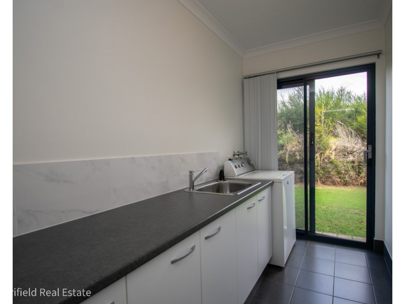 5 Bylund Way, Mckail WA 6330