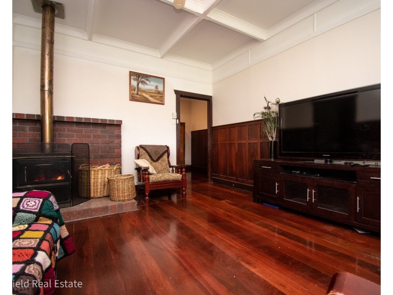 77 Leonora Street, Yakamia WA 6330