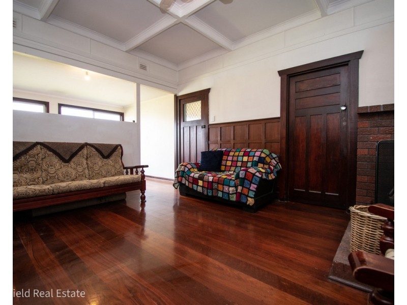 77 Leonora Street, Yakamia WA 6330