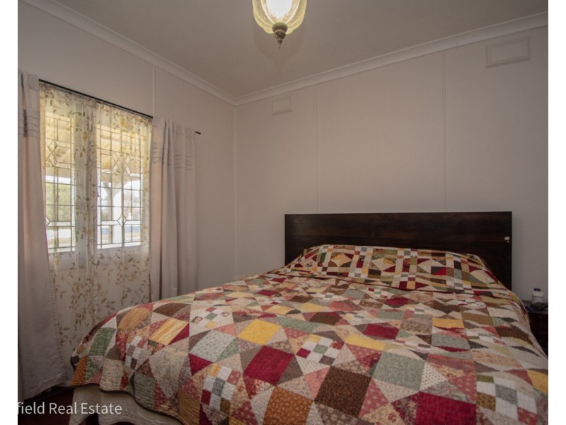 77 Leonora Street, Yakamia WA 6330