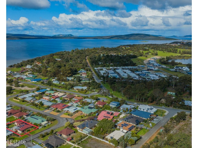 26 Windermere Road, Lower King WA 6330