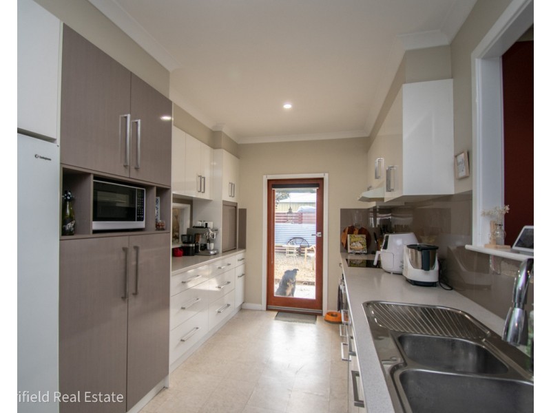 15 Oxford Street, Gledhow WA 6330