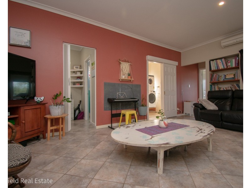 15 Oxford Street, Gledhow WA 6330