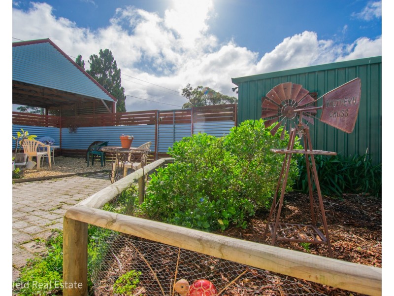 15 Oxford Street, Gledhow WA 6330