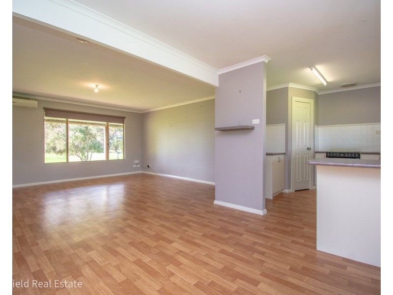 66 Douglas Drive, Millbrook WA 6330