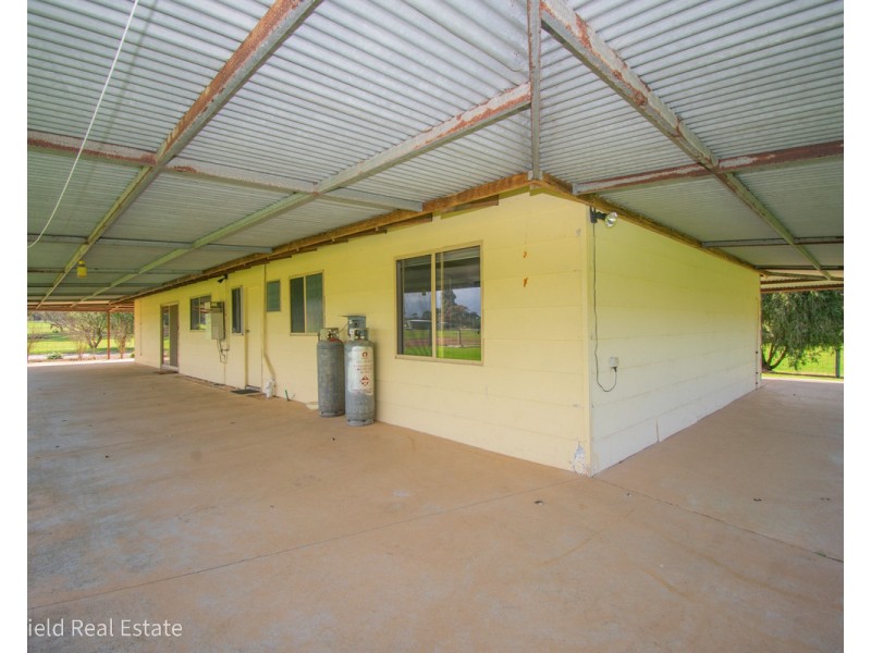 66 Douglas Drive, Millbrook WA 6330