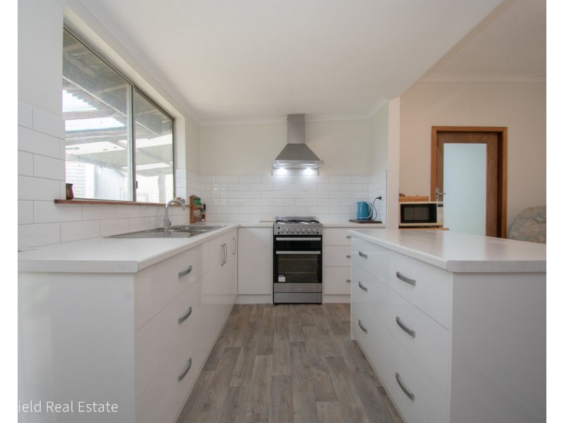 34 Leslie Street, Yakamia WA 6330