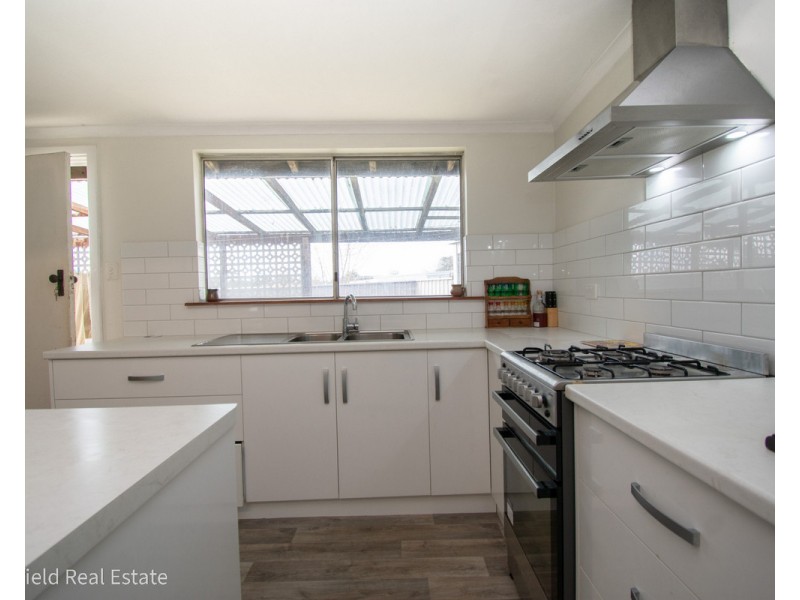 34 Leslie Street, Yakamia WA 6330