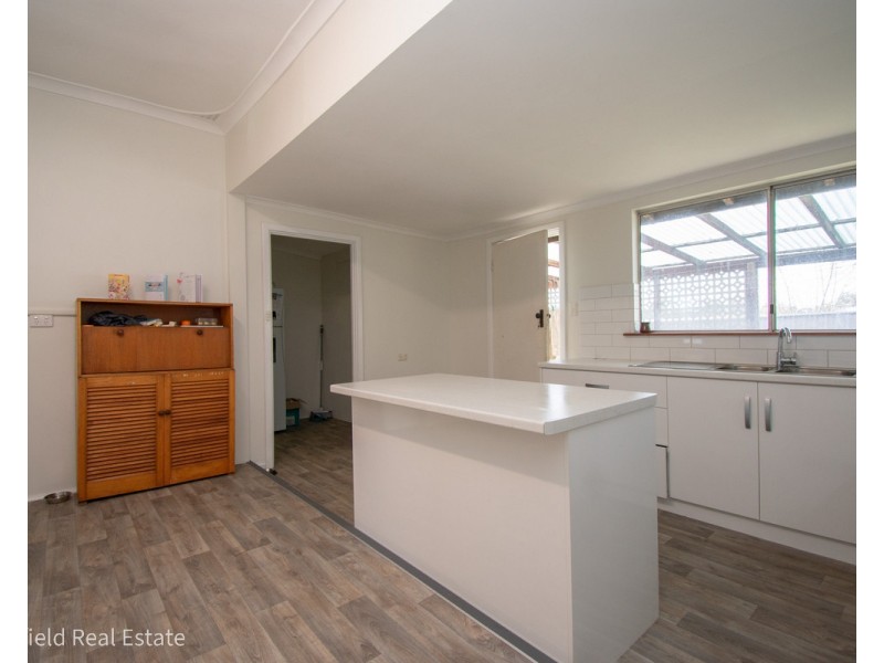 34 Leslie Street, Yakamia WA 6330