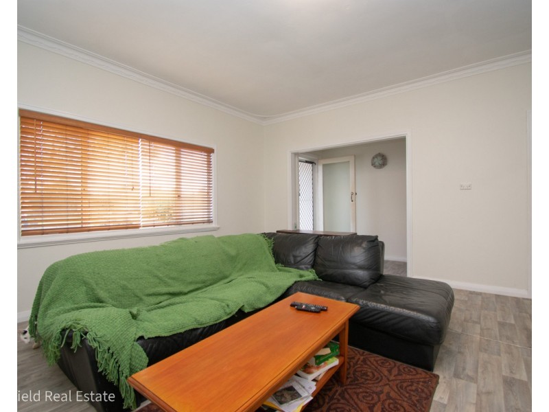 34 Leslie Street, Yakamia WA 6330