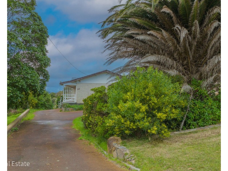 25 Munster Avenue, Mount Clarence WA 6330