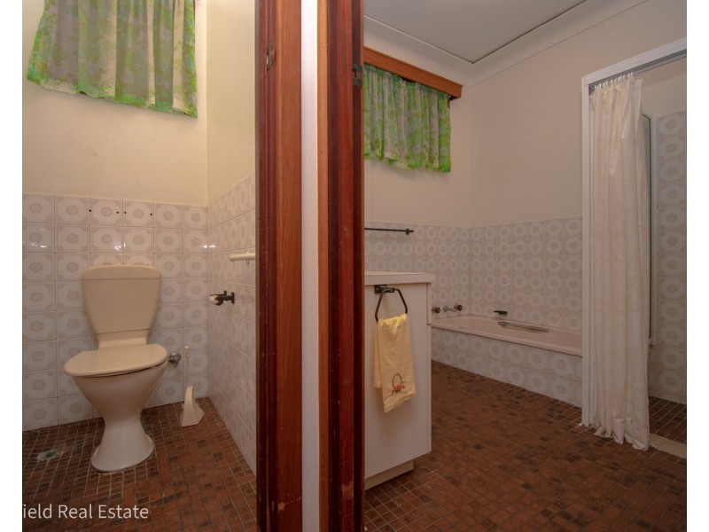 25 Munster Avenue, Mount Clarence WA 6330