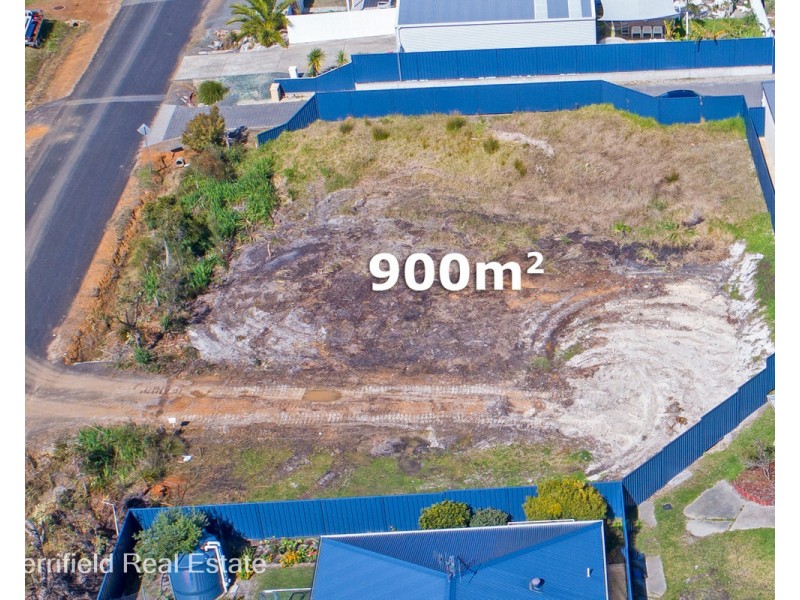 15 Webb Street, Mckail WA 6330