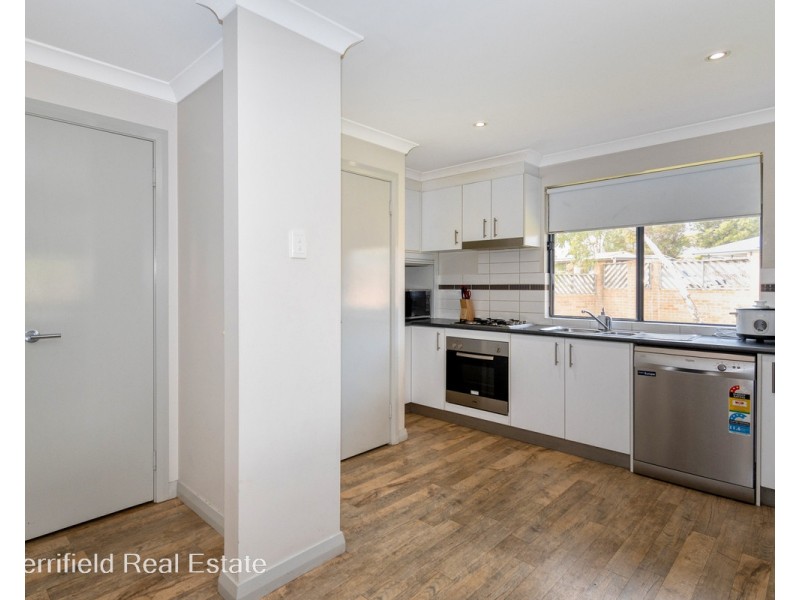 5/66 Carbine Street, Orana WA 6330