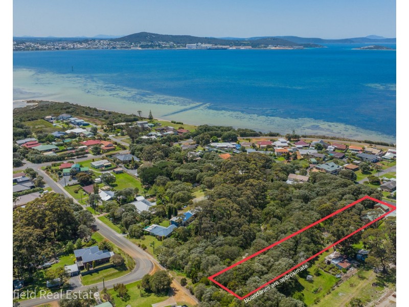 11 King George Street, Little Grove WA 6330