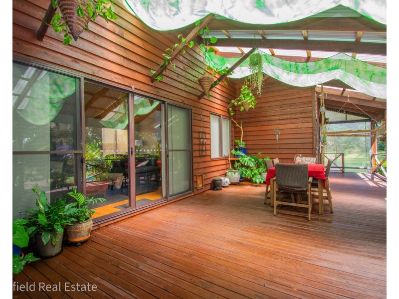 11 King George Street, Little Grove WA 6330