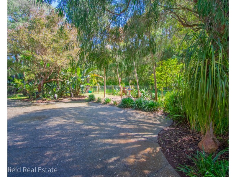 11 King George Street, Little Grove WA 6330